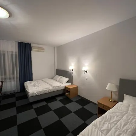 Lezzet Goscinny & Turkishrestaurant Bed and breakfast Varsovia