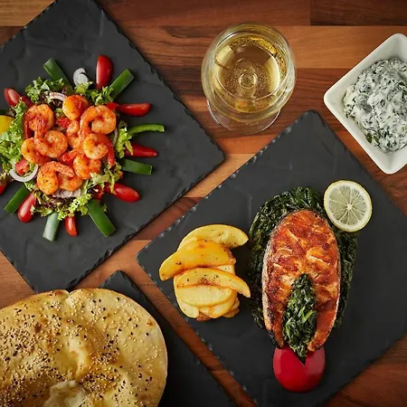 Lezzet Pg &turkishrestaurant 4* Varşova