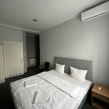 Bed and breakfast Lezzet Goscinny & Turkishrestaurant Varsovia