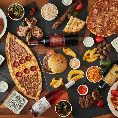 Lezzet Pg &turkishrestaurant 4* وارسو