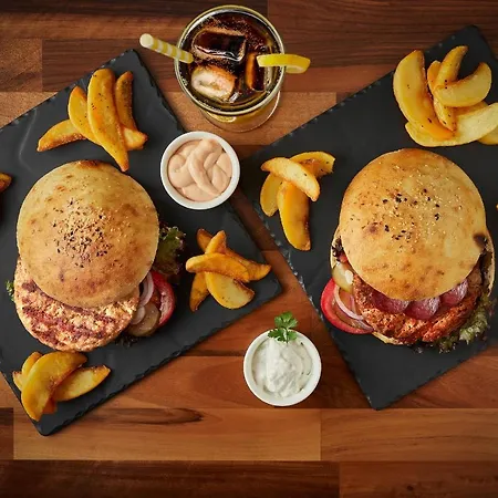 Lezzet Pg &turkishrestaurant 4*