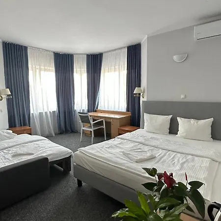 Lezzet Pg &turkishrestaurant 4*