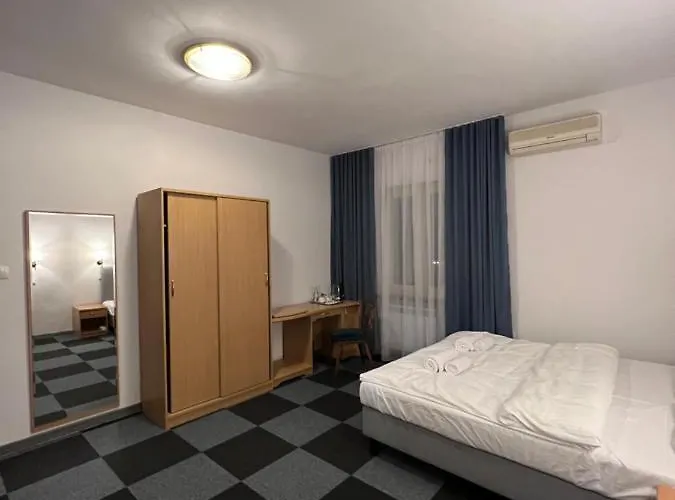 Lezzet Pg &turkishrestaurant Bed & Breakfast Warsaw