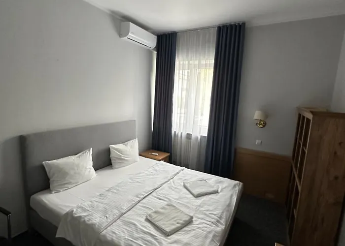 Lezzet Pg &turkishrestaurant Nocleg ze śniadaniem 4*