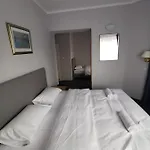 Lezzet Pg &turkishrestaurant Bed and Breakfast 4*