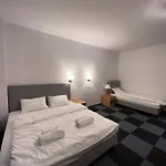 Bed and Breakfast Lezzet Pg &turkishrestaurant Βαρσοβία